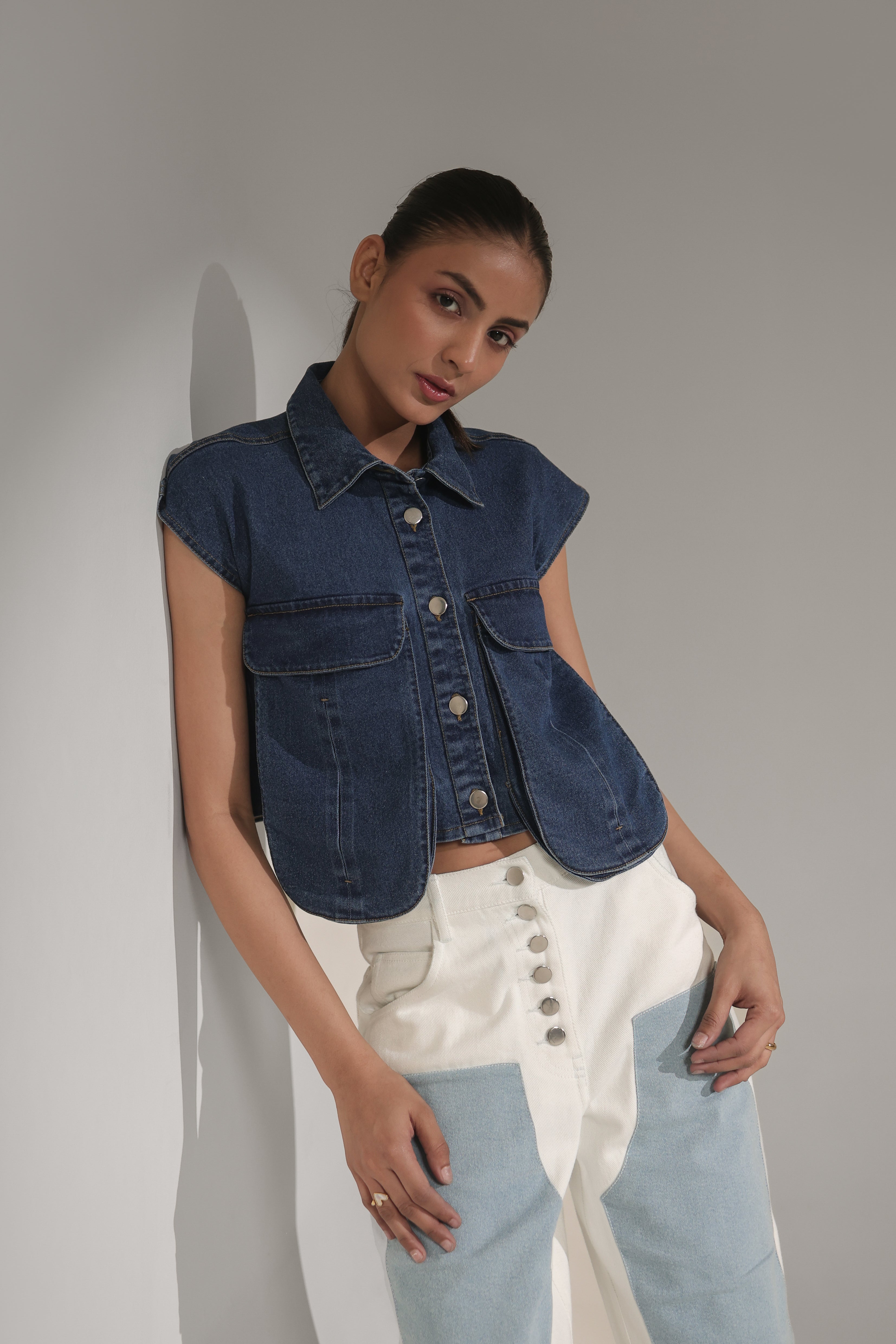 Cropped Sleeveless Denim Shirt with Metal Buttons