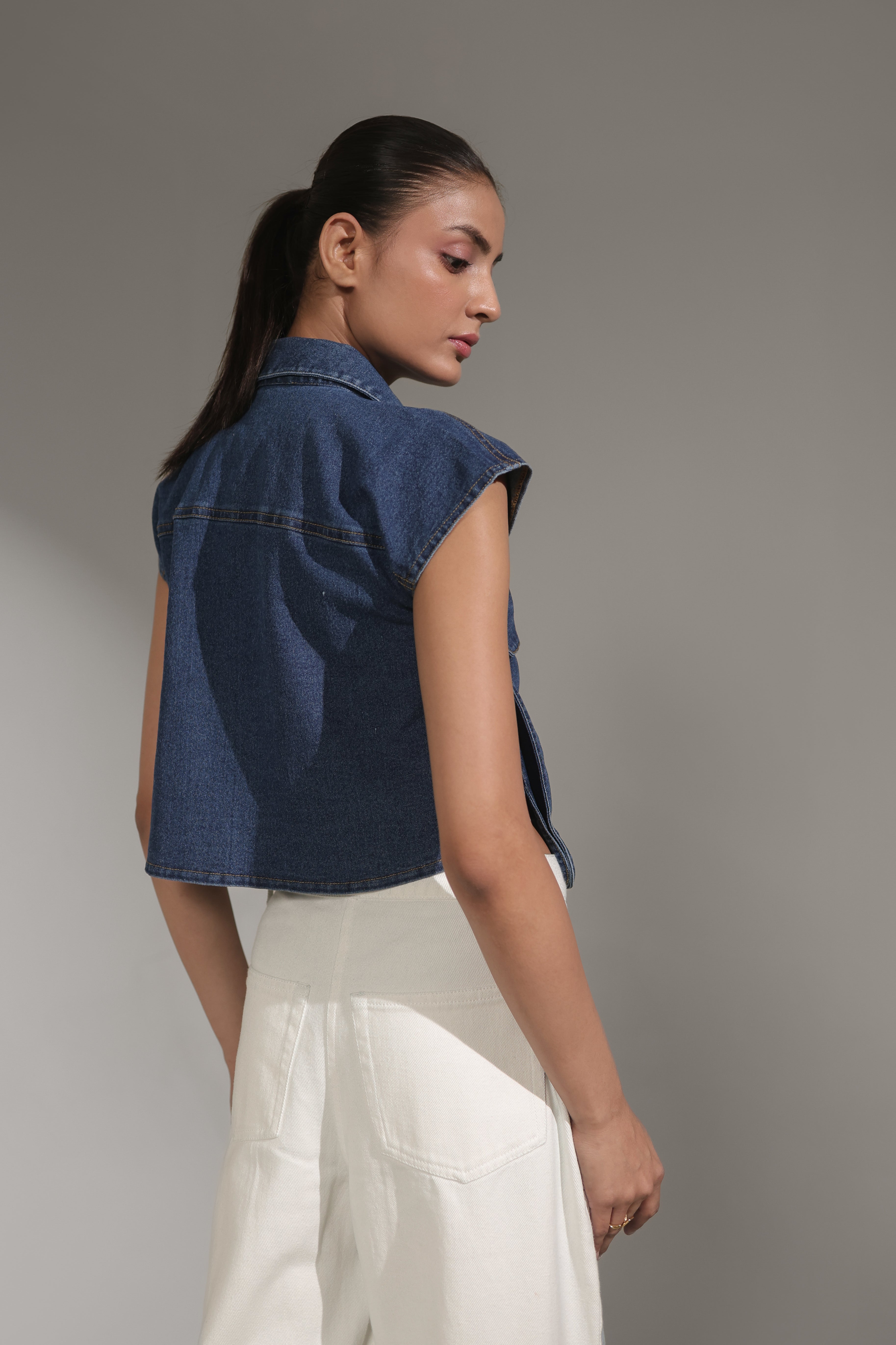 Cropped Sleeveless Denim Shirt with Metal Buttons